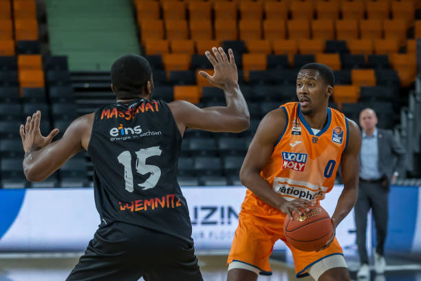 们参与高尔 们参与高尔