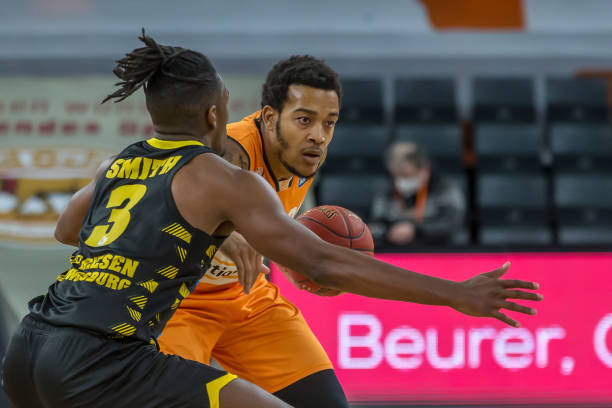 的长台得分 的长台得分